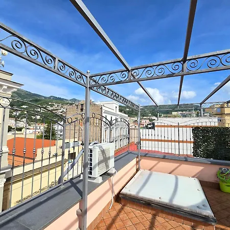 Starview - Comfy By The Center