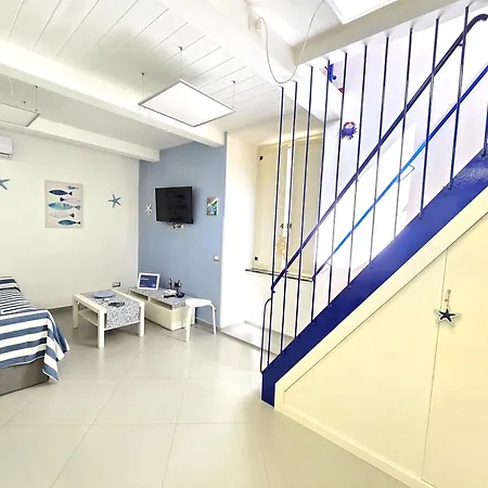 Bed & Breakfast Starview - Comfy By The Center 3*