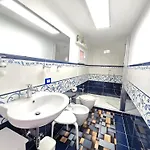 Bed & Breakfast Starview - Comfy By The Center 3*