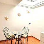 Starview - Comfy By The Center 3*