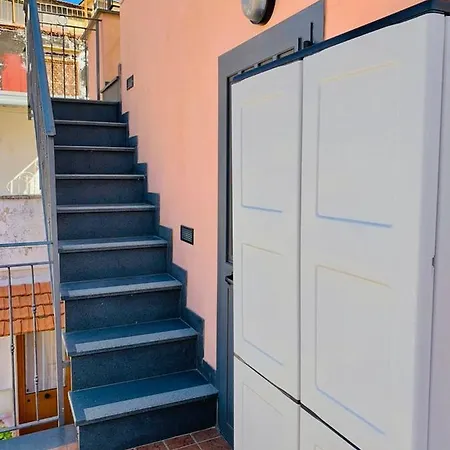 Starview Apartment - Comfy Apt By The Center