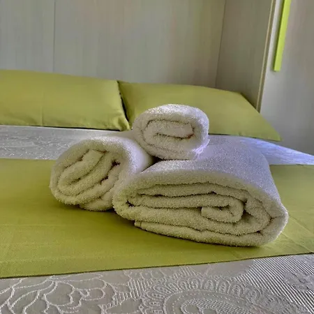 Starview Apartment - Comfy Apt By The Center *