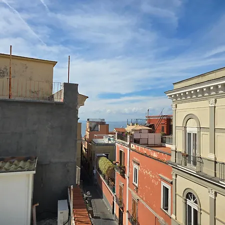 Bed & Breakfast Starview Apartment - Comfy Apt By The Center Vico Equense