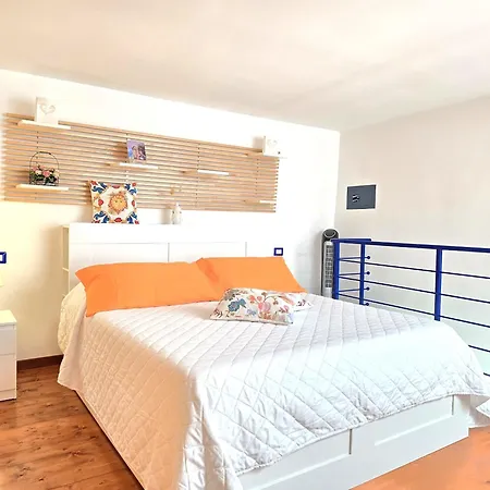 Starview Apartment - Comfy Apt By The Center Vico Equense
