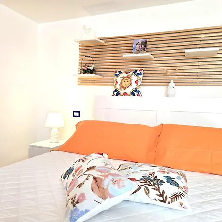 Starview Apartment - Comfy Apt By The Center Bed & Breakfast Vico Equense