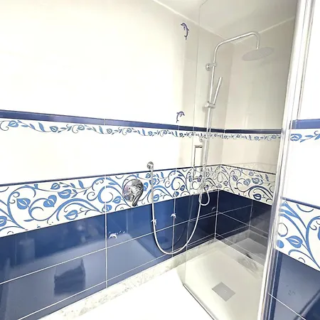 Bed & Breakfast Starview Apartment - Comfy Apt By The Center Vico Equense