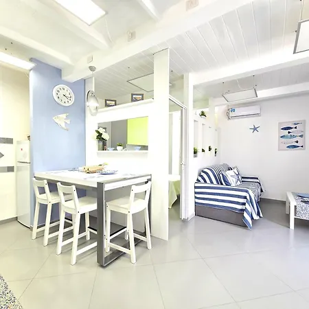 Starview Apartment - Comfy Apt By The Center Bed & Breakfast Vico Equense