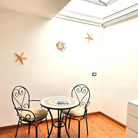 Starview Apartment - Comfy Apt By The Center *