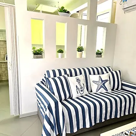 Starview - Comfy By The Center Bed & Breakfast