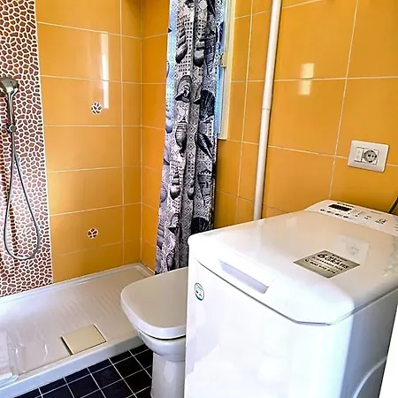Bed & Breakfast Starview - Comfy By The Center 3*