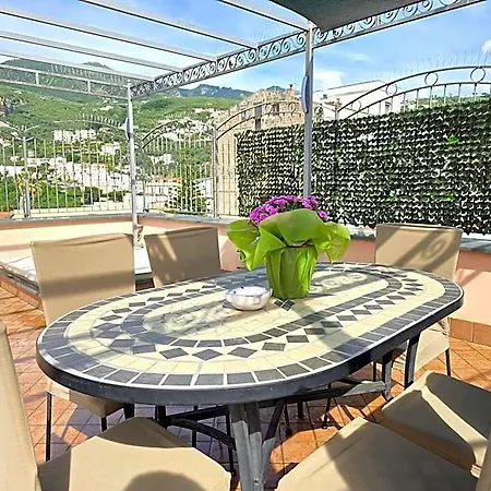 Starview - Comfy By The Center Bed & Breakfast Vico Equense
